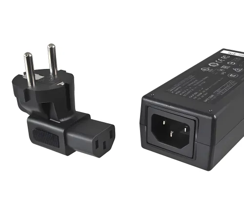 DINIC Netzadapter Schutzkontaktstecker auf C13 gewinkelter Kaltgerätestecker